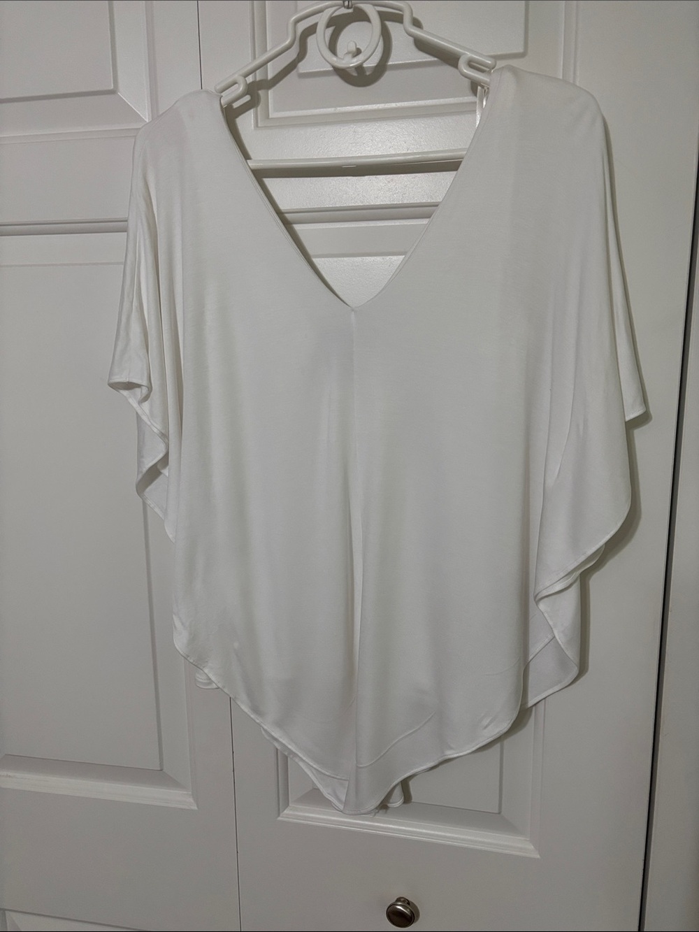 White House Black Market White V-Neck Draped Shell with attached under tank Sz S